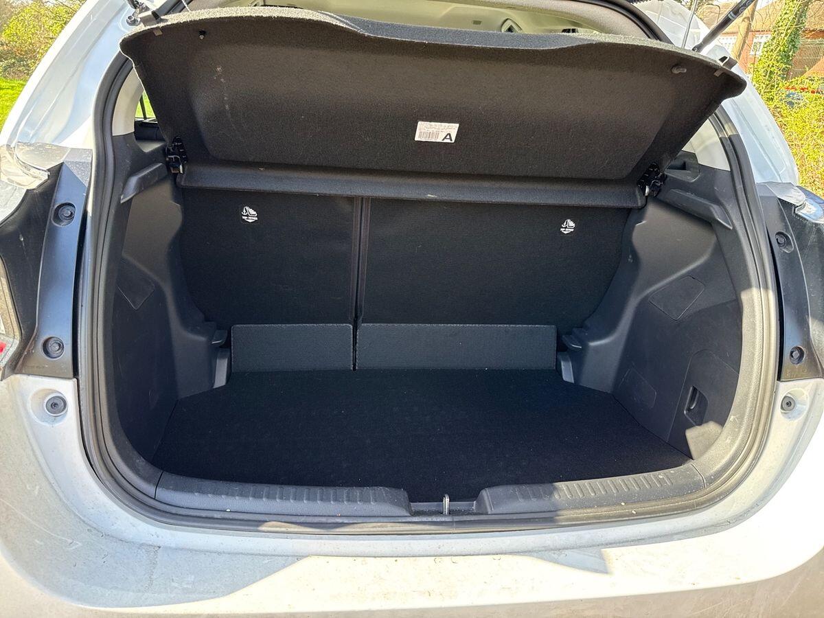 Used Toyota Yaris 2024 for sale - 78170081: Photo 20