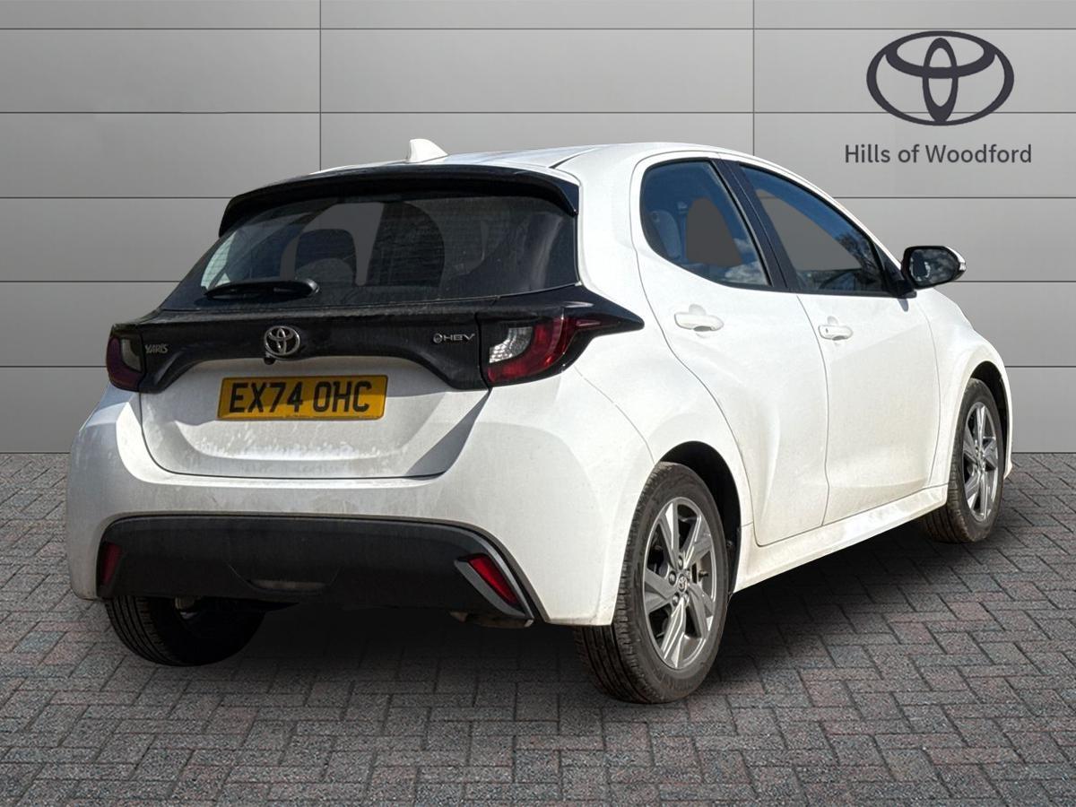 Used Toyota Yaris 2024 for sale - 78170081: Photo 5