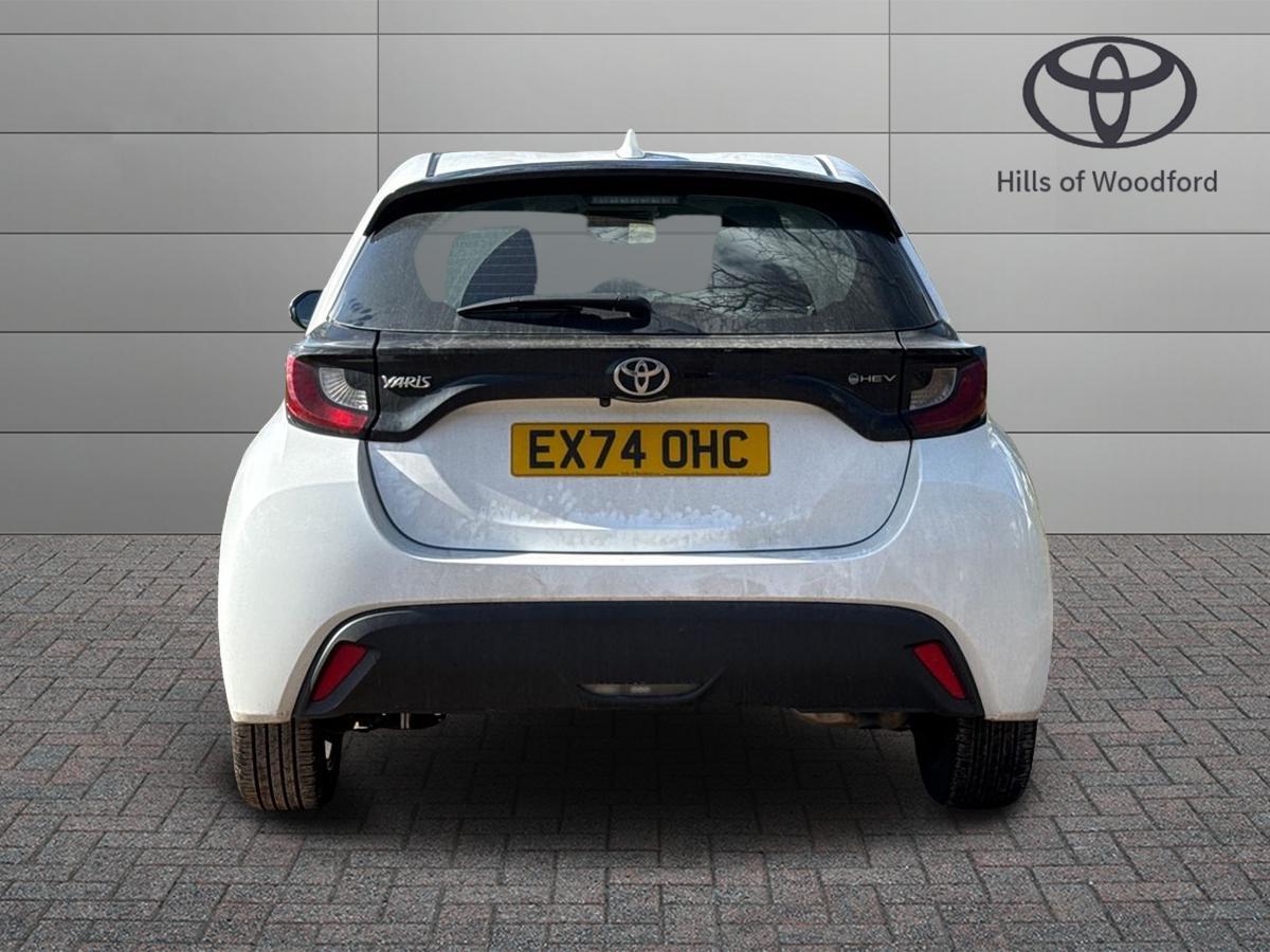 Used Toyota Yaris 2024 for sale - 78170081: Photo 6