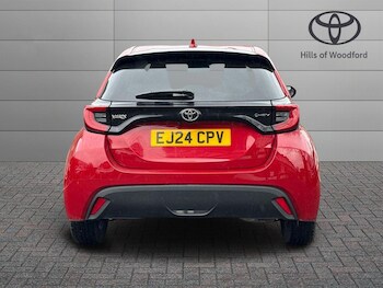 Used Toyota Yaris 2024 for sale - 78260387: Photo