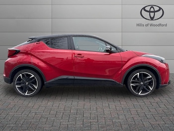 Used Toyota C-HR 2023 for sale - 78260388: Photo