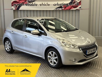 Used Peugeot 208 2014 for sale - 79092968: Photo
