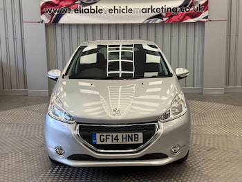 Used Peugeot 208 2014 for sale - 79092968: Photo