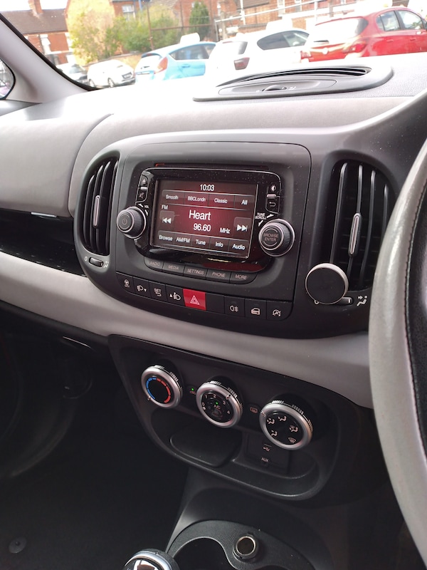 Used Fiat 500L 2013 for sale - 75381157: Photo 9