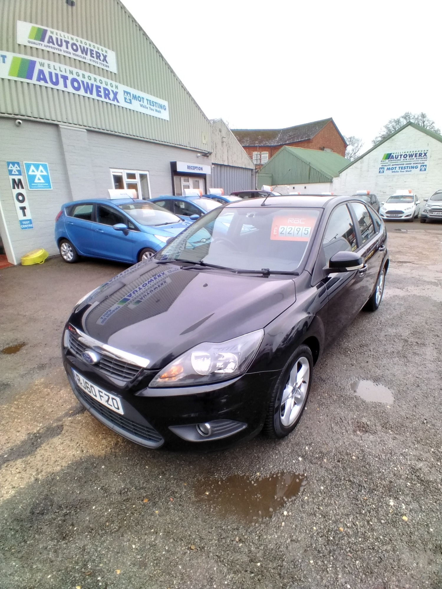 Used Ford Focus 2011 for sale - 77435348: Photo 2