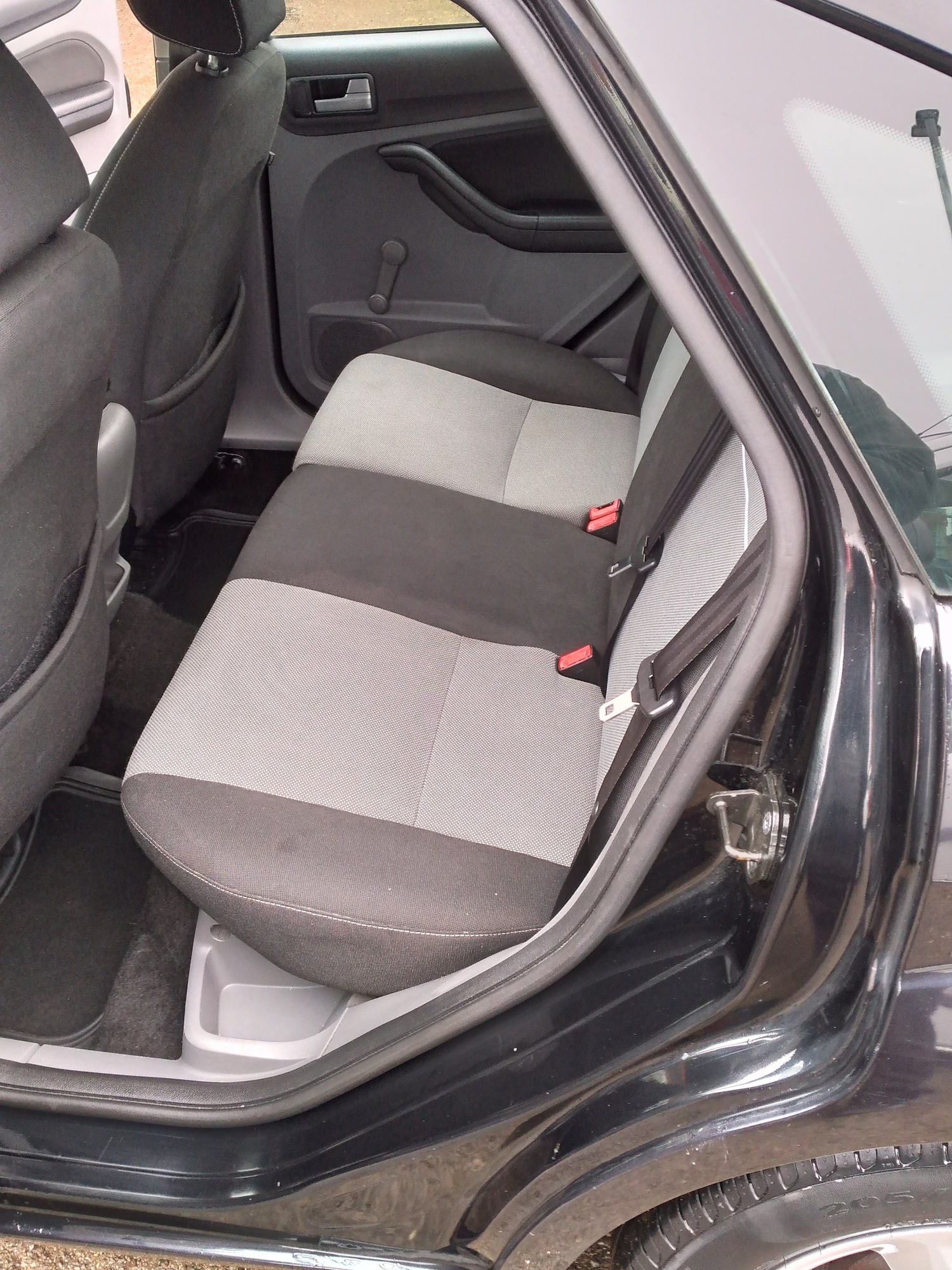 Used Ford Focus 2011 for sale - 77435348: Photo 9