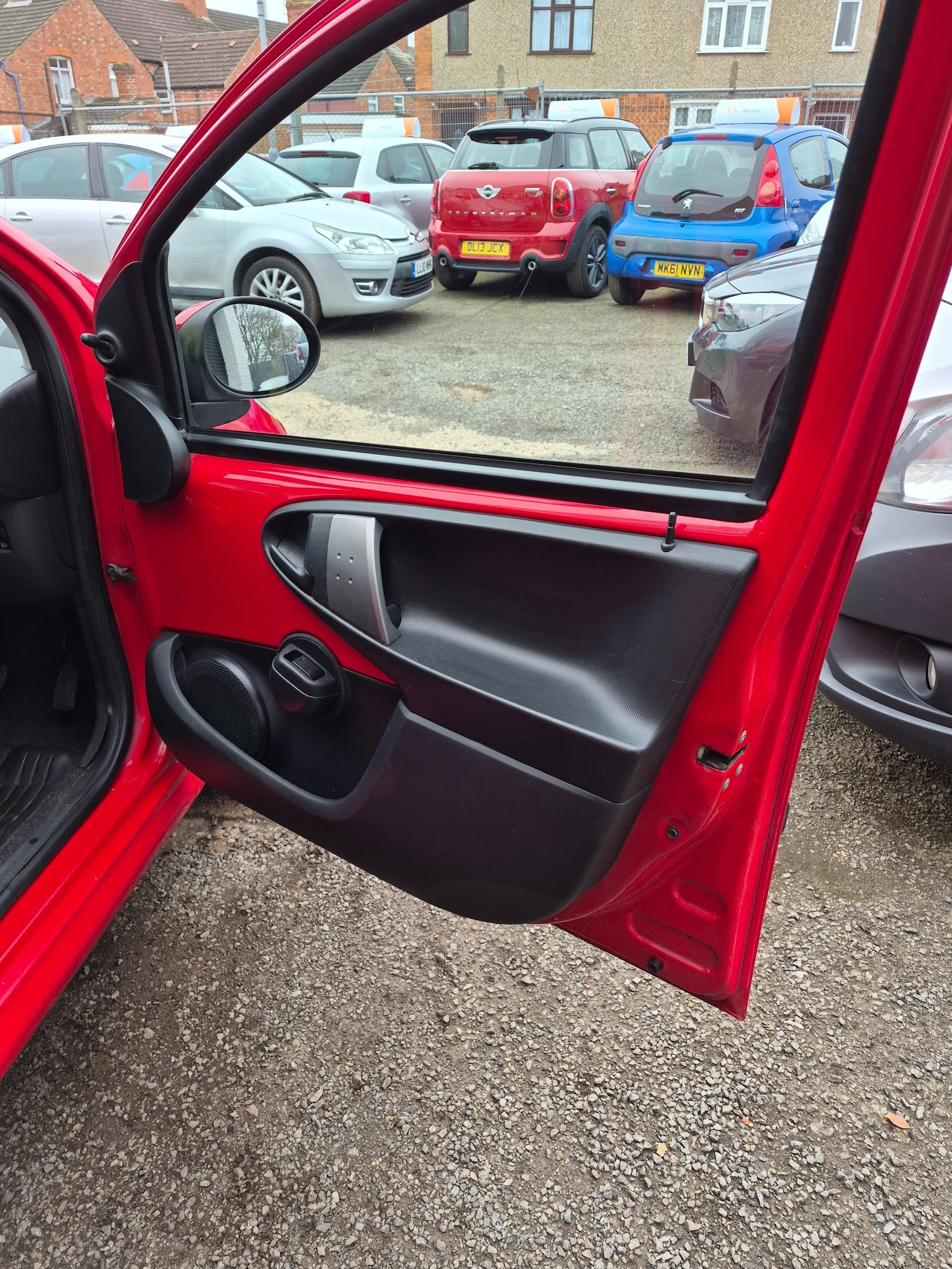 Used Peugeot 107 2014 for sale - 77637007: Photo 14