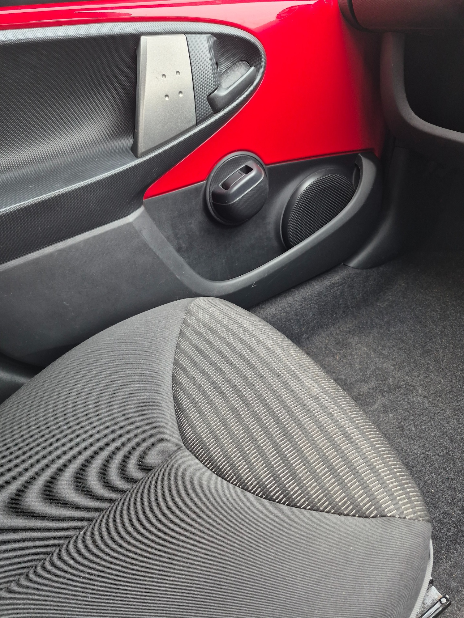 Used Peugeot 107 2014 for sale - 77637007: Photo 15