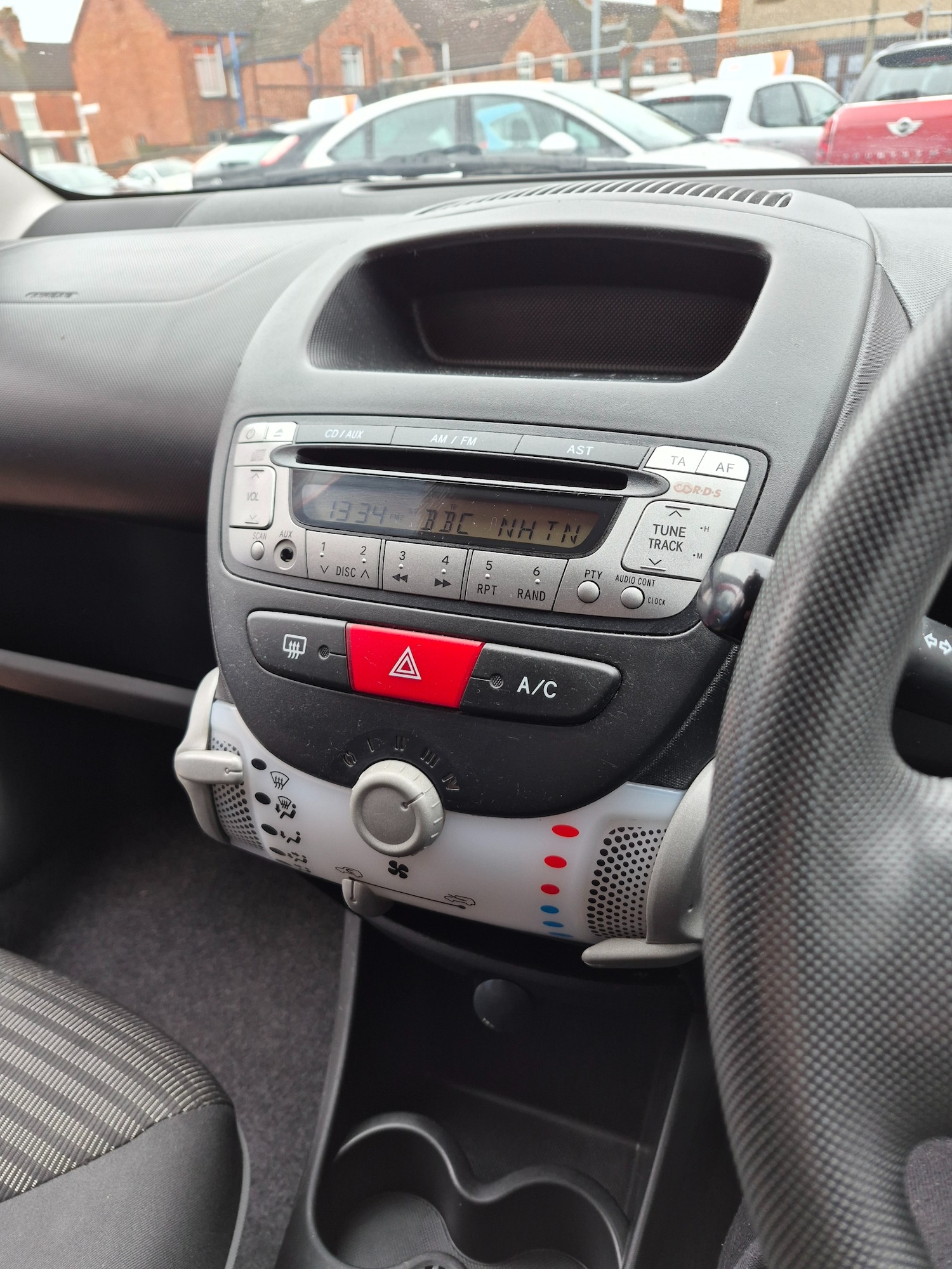 Used Peugeot 107 2014 for sale - 77637007: Photo 17