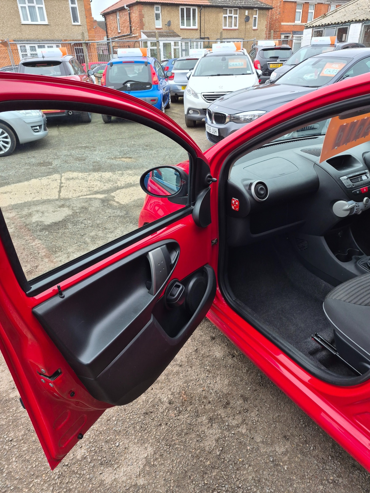 Used Peugeot 107 2014 for sale - 77637007: Photo 9