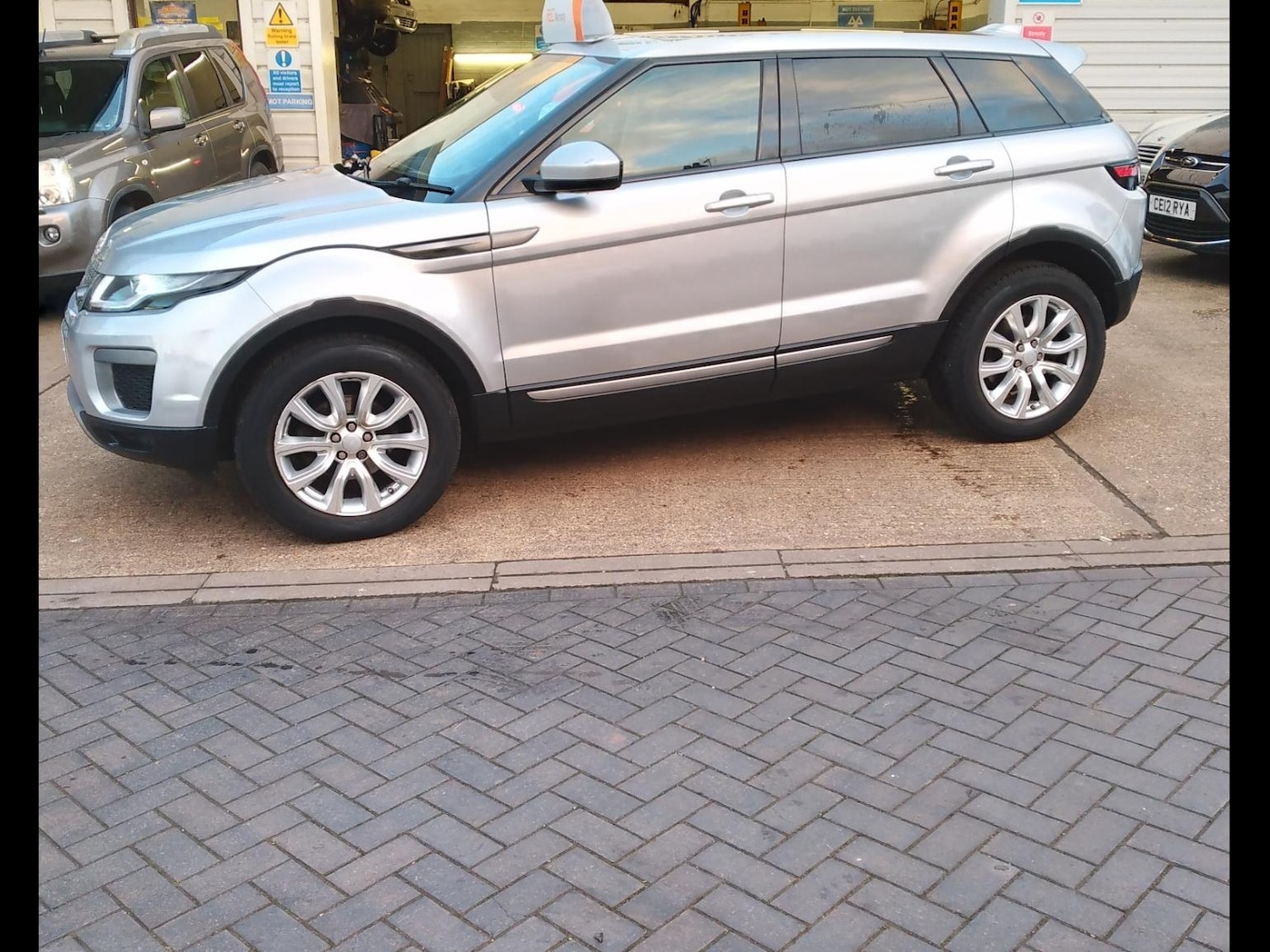 Used Land Rover Range Rover Evoque 2017 for sale - 69521352: Photo 1