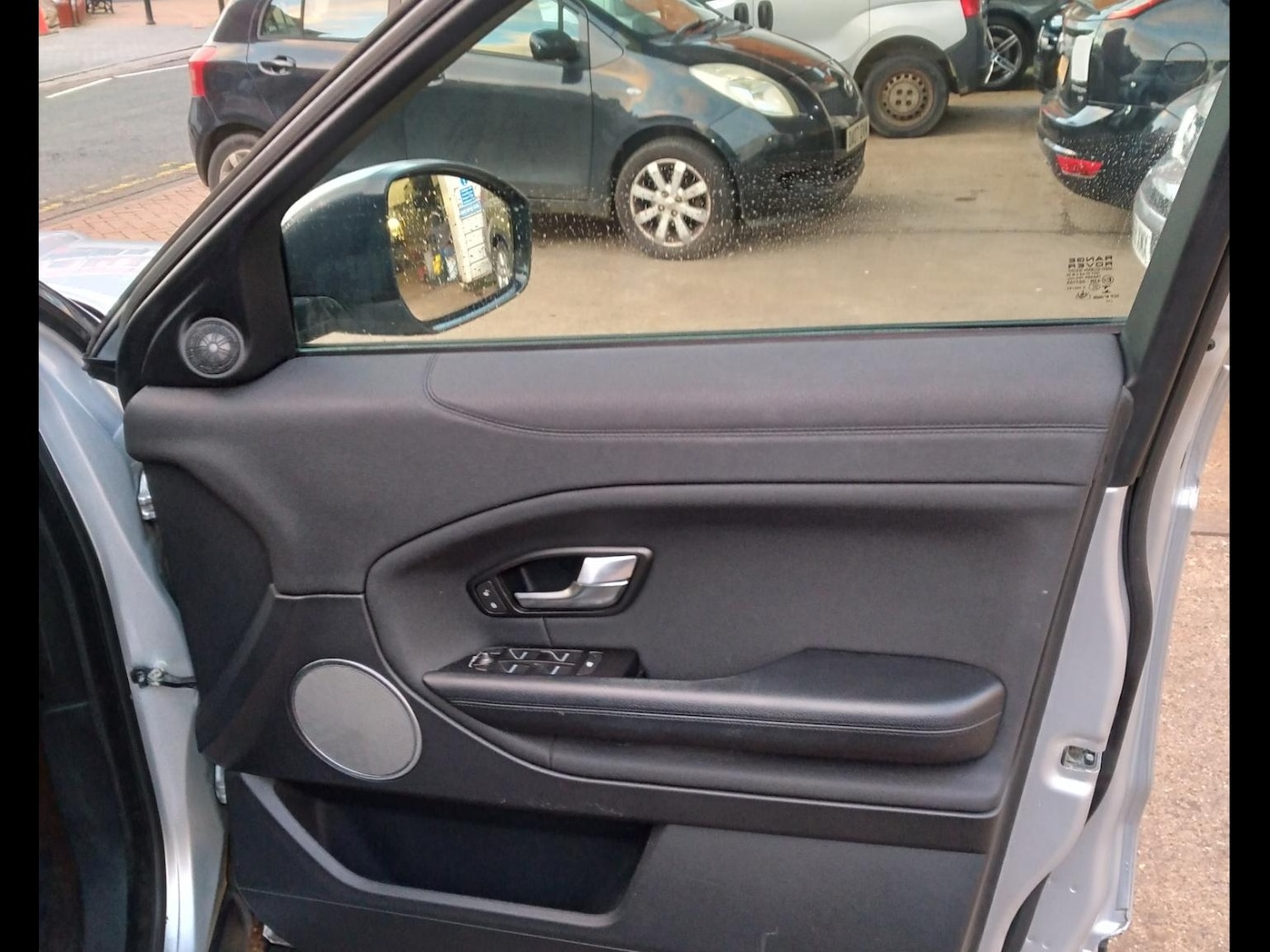 Used Land Rover Range Rover Evoque 2017 for sale - 69521352: Photo 11