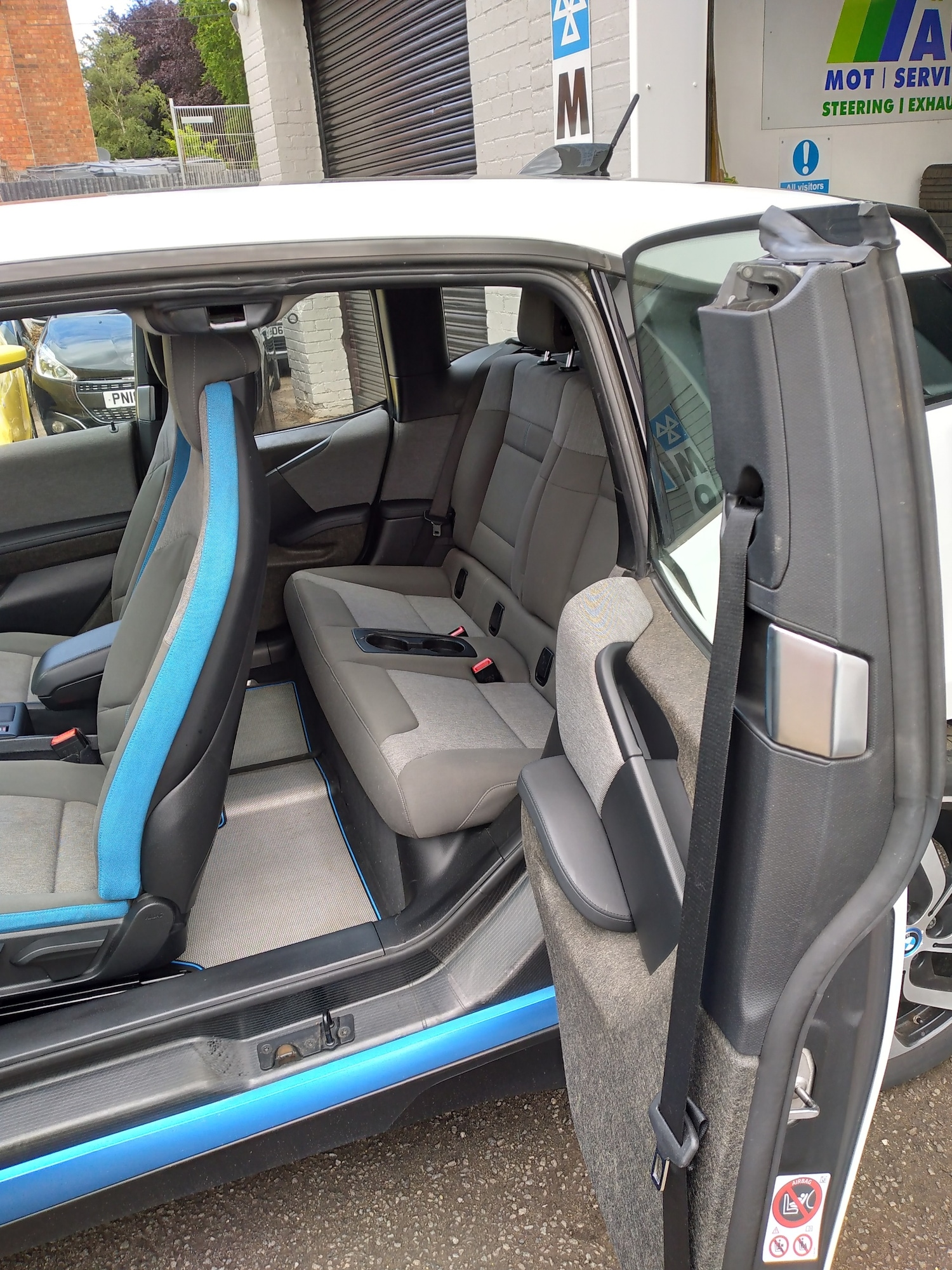 Used BMW i3 2015 for sale - 76232130: Photo 14