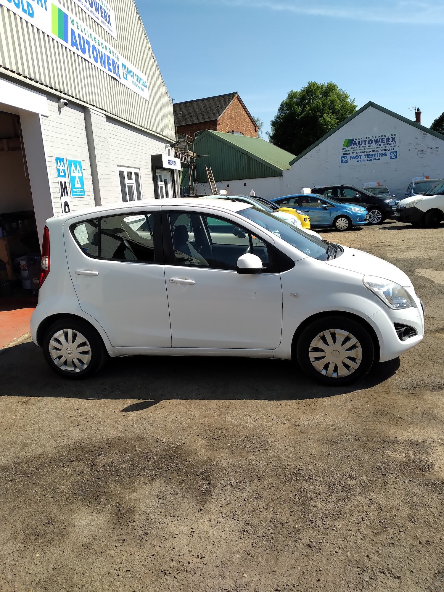 Used Suzuki Splash 2013 for sale - 76578200: Photo 2