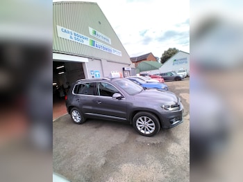 Used Volkswagen Tiguan 2011 for sale - 75679873: Photo