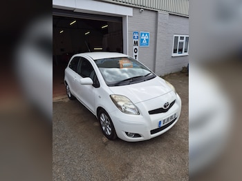 Used Toyota Yaris 2011 for sale - 78967401: Photo