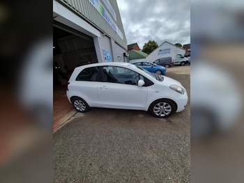 Used Toyota Yaris 2011 for sale - 78967401: Photo