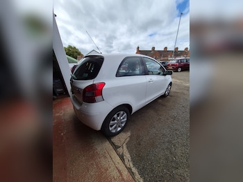 Used Toyota Yaris 2011 for sale - 78967401: Photo