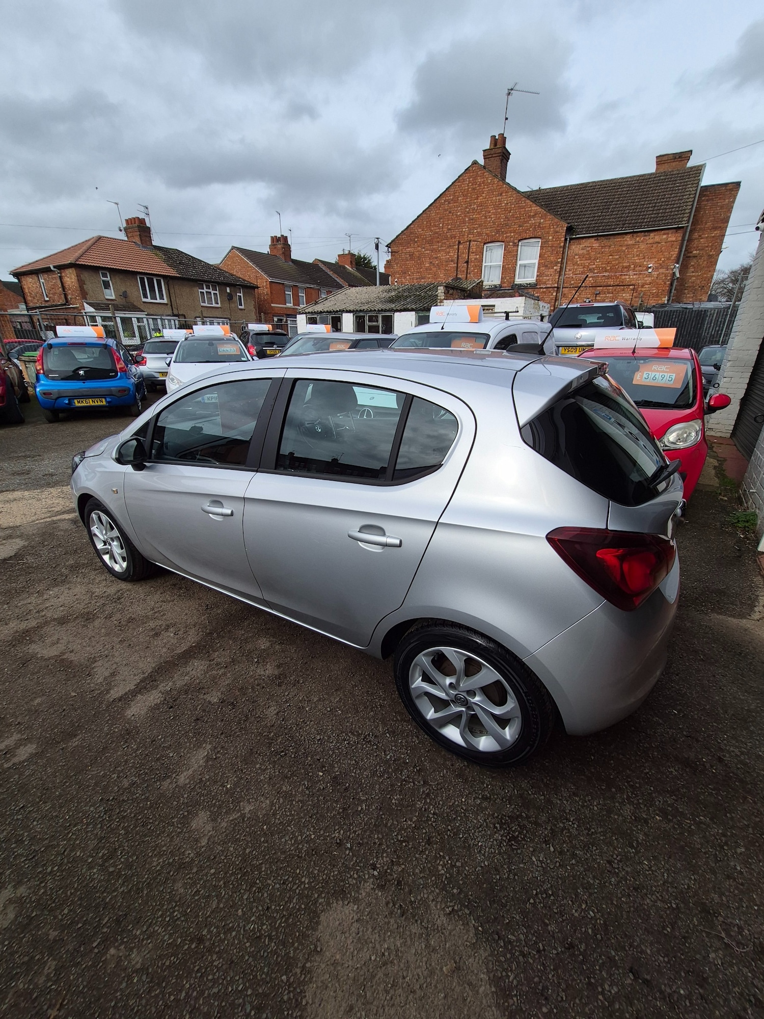 Used Vauxhall Corsa 2015 for sale - 77637009: Photo 2