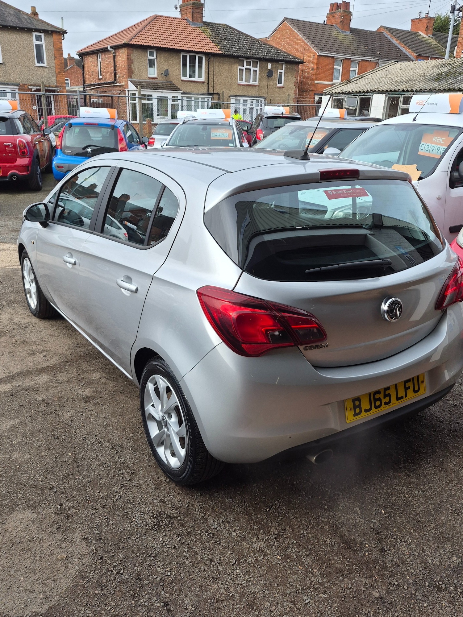 Used Vauxhall Corsa 2015 for sale - 77637009: Photo 3