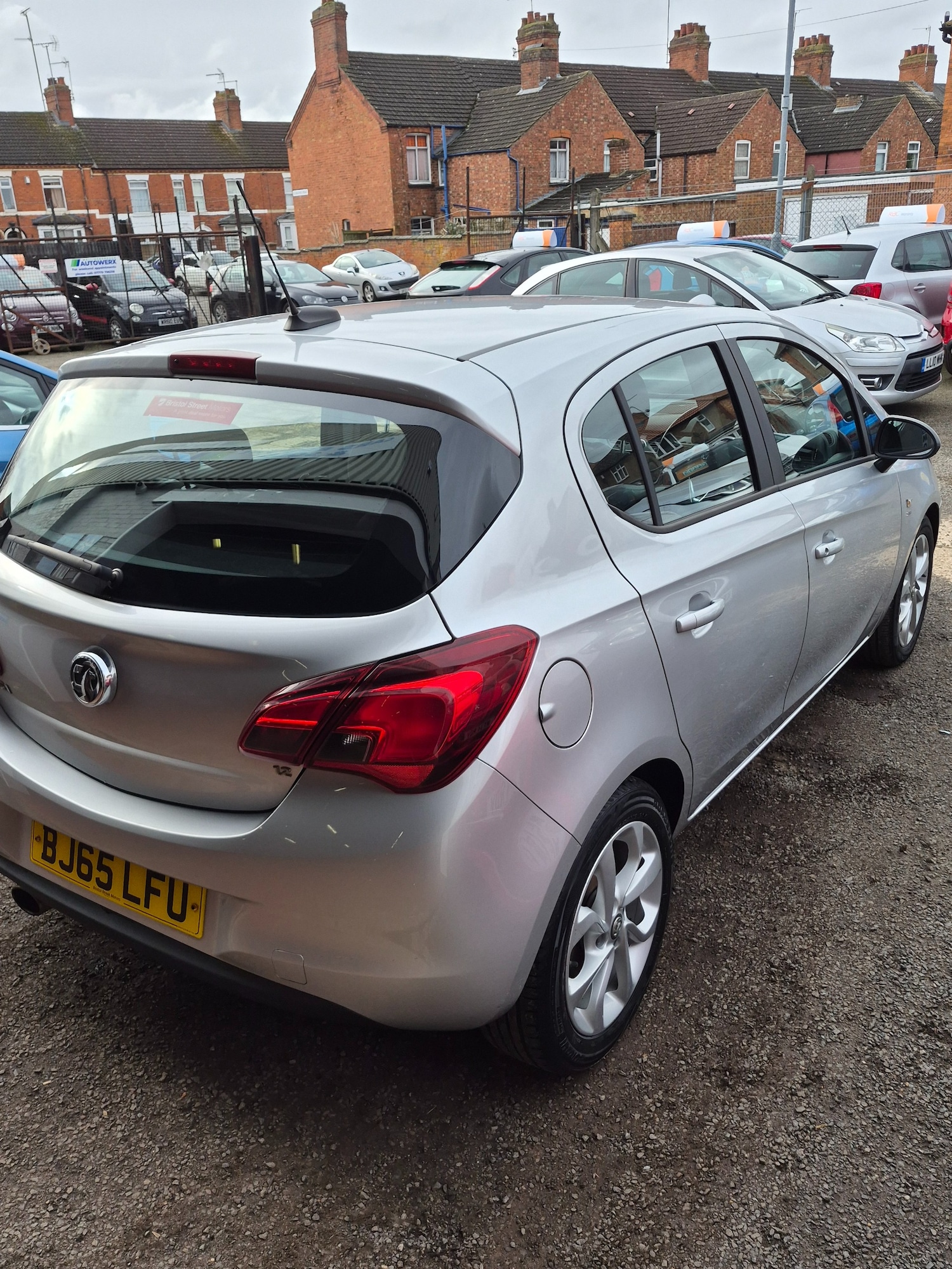 Used Vauxhall Corsa 2015 for sale - 77637009: Photo 4