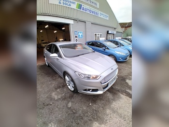 2015 (15) - 2.0 TDCi Titanium 5dr Powershift