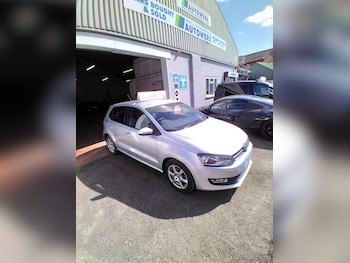 Used Volkswagen Polo 2011 for sale - 76577736: Photo