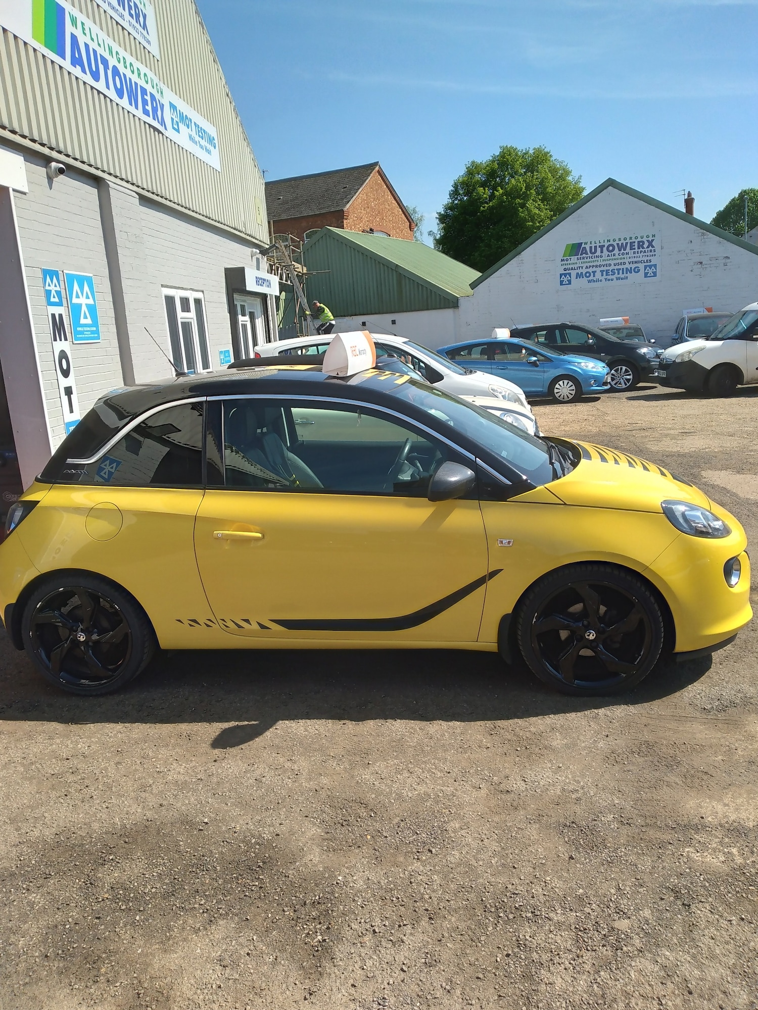Used Vauxhall ADAM 2013 for sale - 76578176: Photo 2