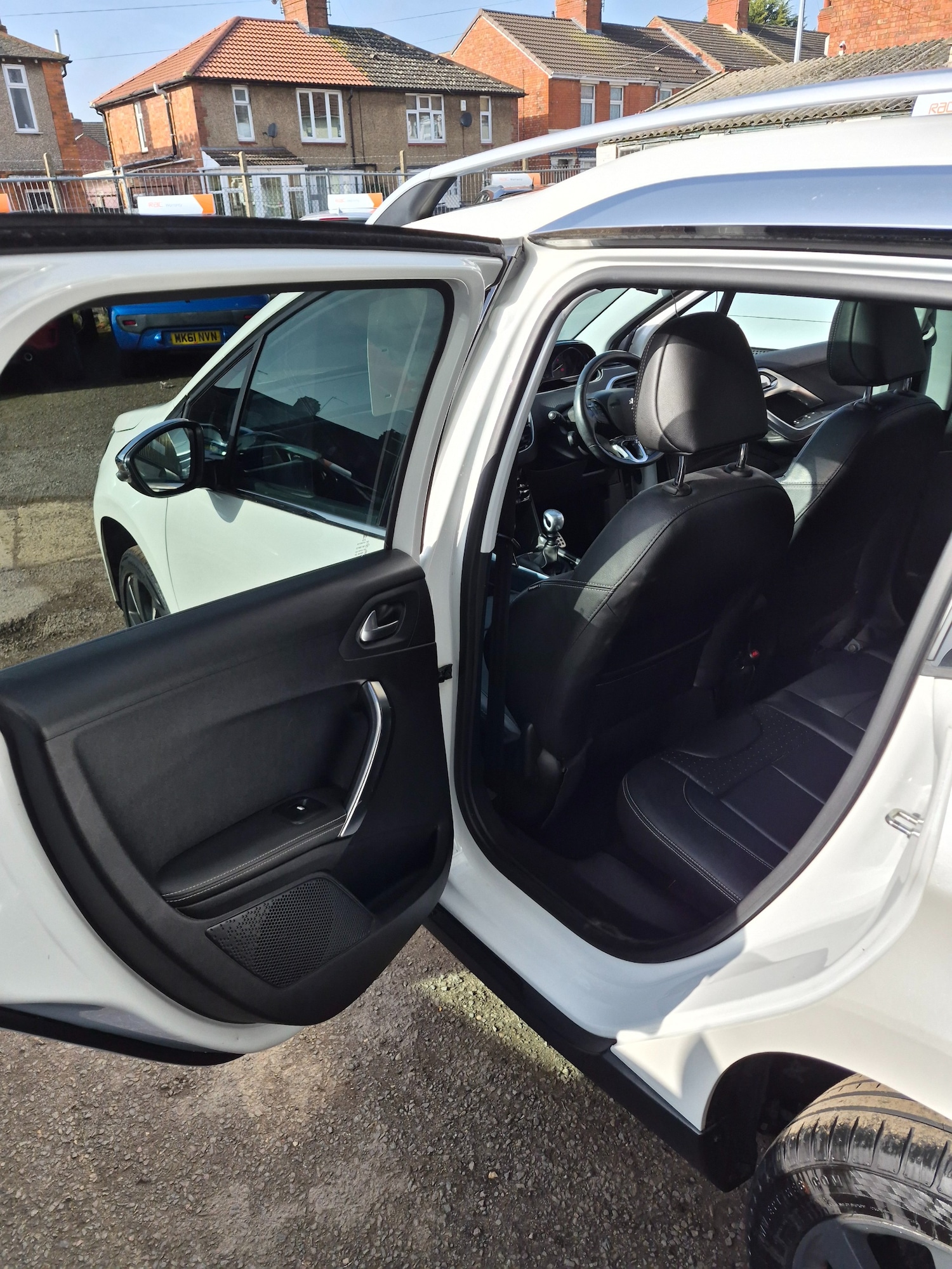 Used Peugeot 2008 2016 for sale - 77663510: Photo 11