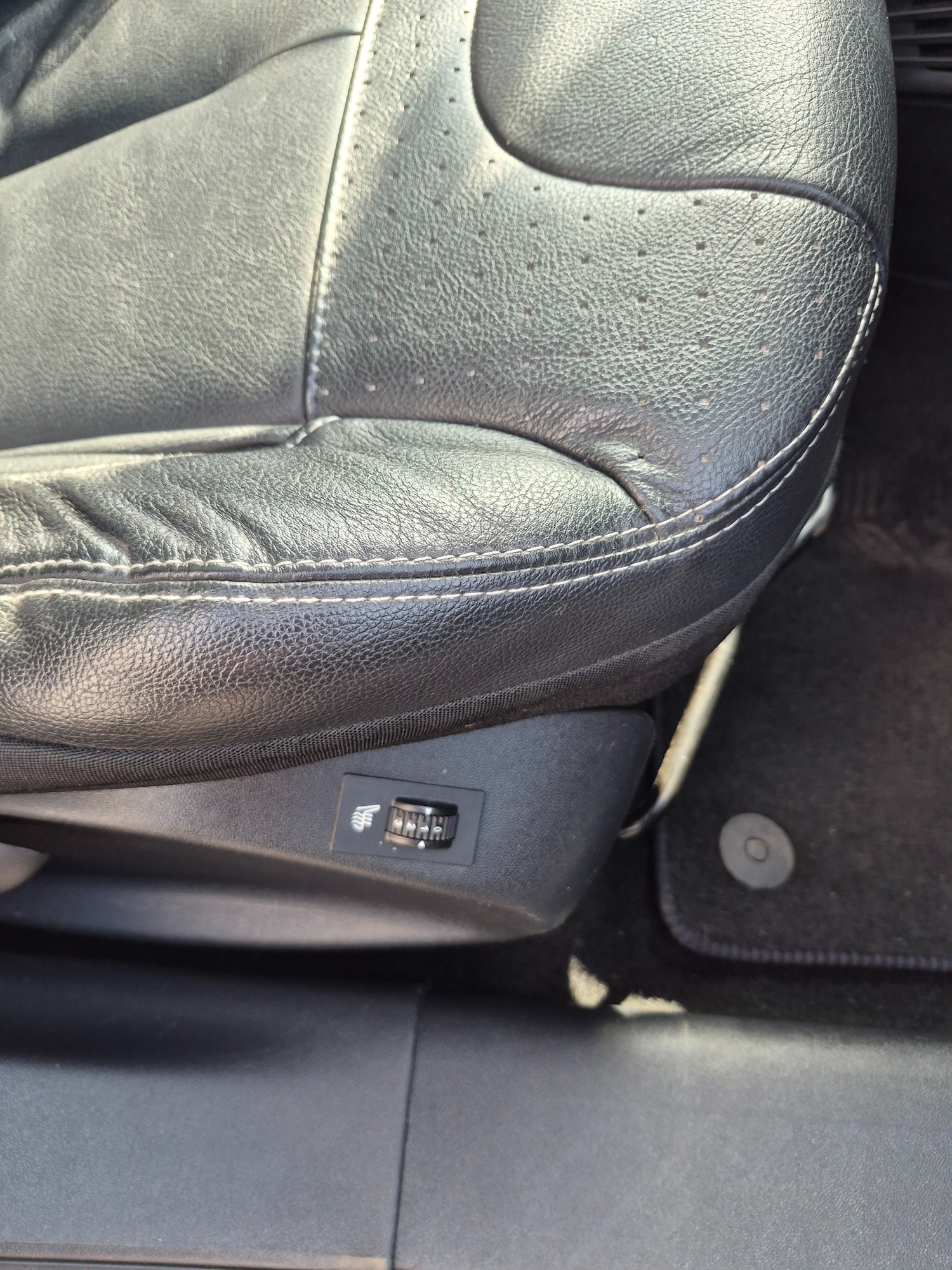 Used Peugeot 2008 2016 for sale - 77663510: Photo 14