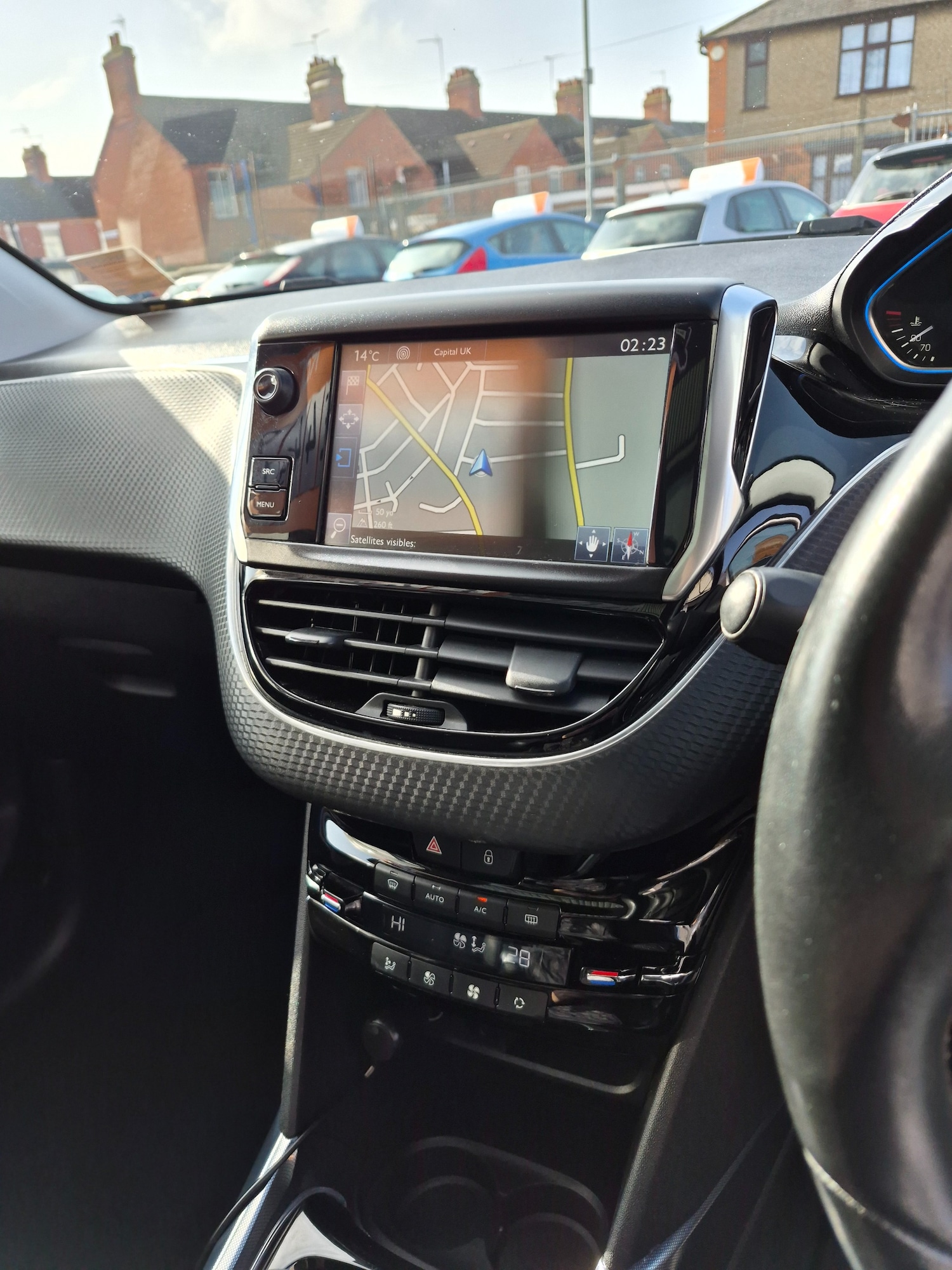 Used Peugeot 2008 2016 for sale - 77663510: Photo 19