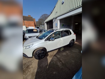 Used Peugeot 2008 2016 for sale - 77663510: Photo