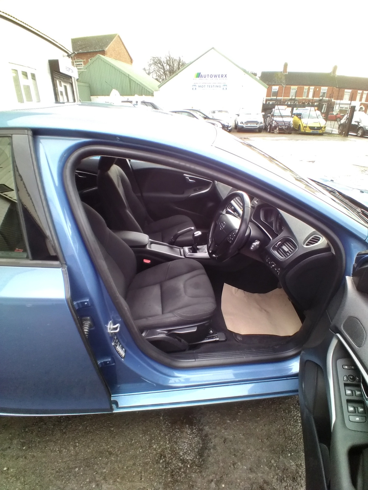 Used Volvo V40 2016 for sale - 77434692: Photo 10