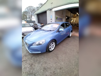 2016 (16) - T2 [122] ES 5dr