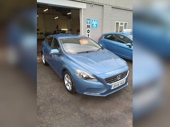Used Volvo V40 2016 for sale - 77434692: Photo