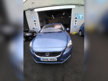 Used Volvo V40 2016 for sale - 77434692: Photo