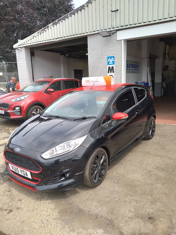 Used Ford Fiesta 2015 for sale - 75919211: Photo 3