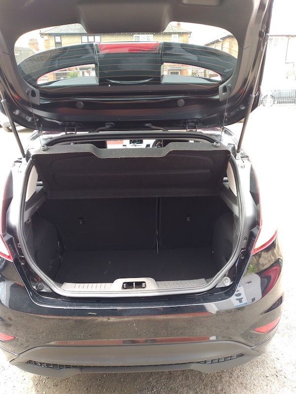 Used Ford Fiesta 2015 for sale - 75919211: Photo 8