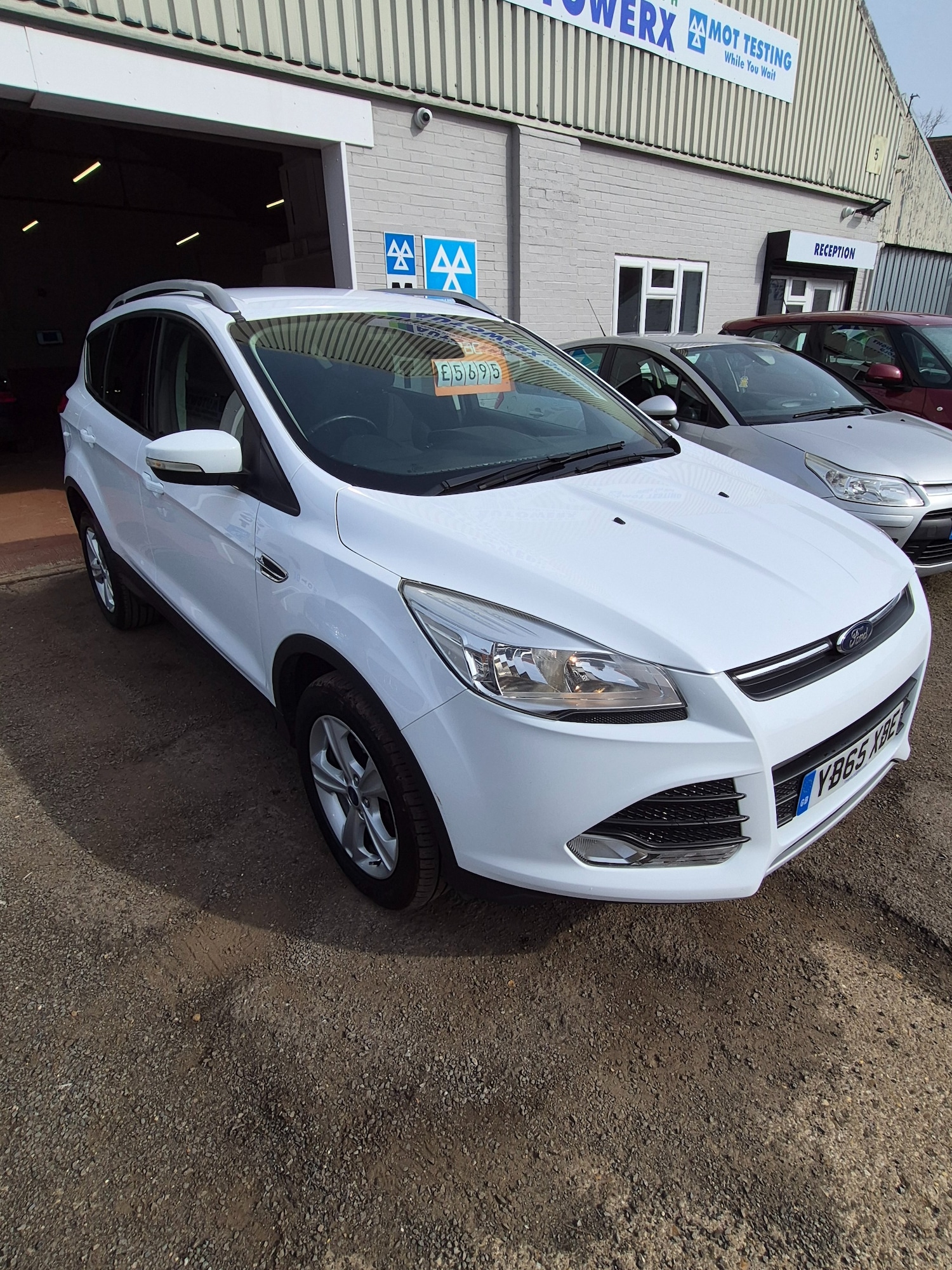 Used Ford Kuga 2015 for sale - 77981749: Photo 1