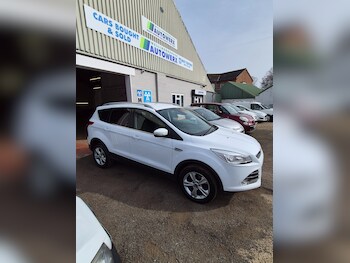 Used Ford Kuga 2015 for sale - 77981749: Photo
