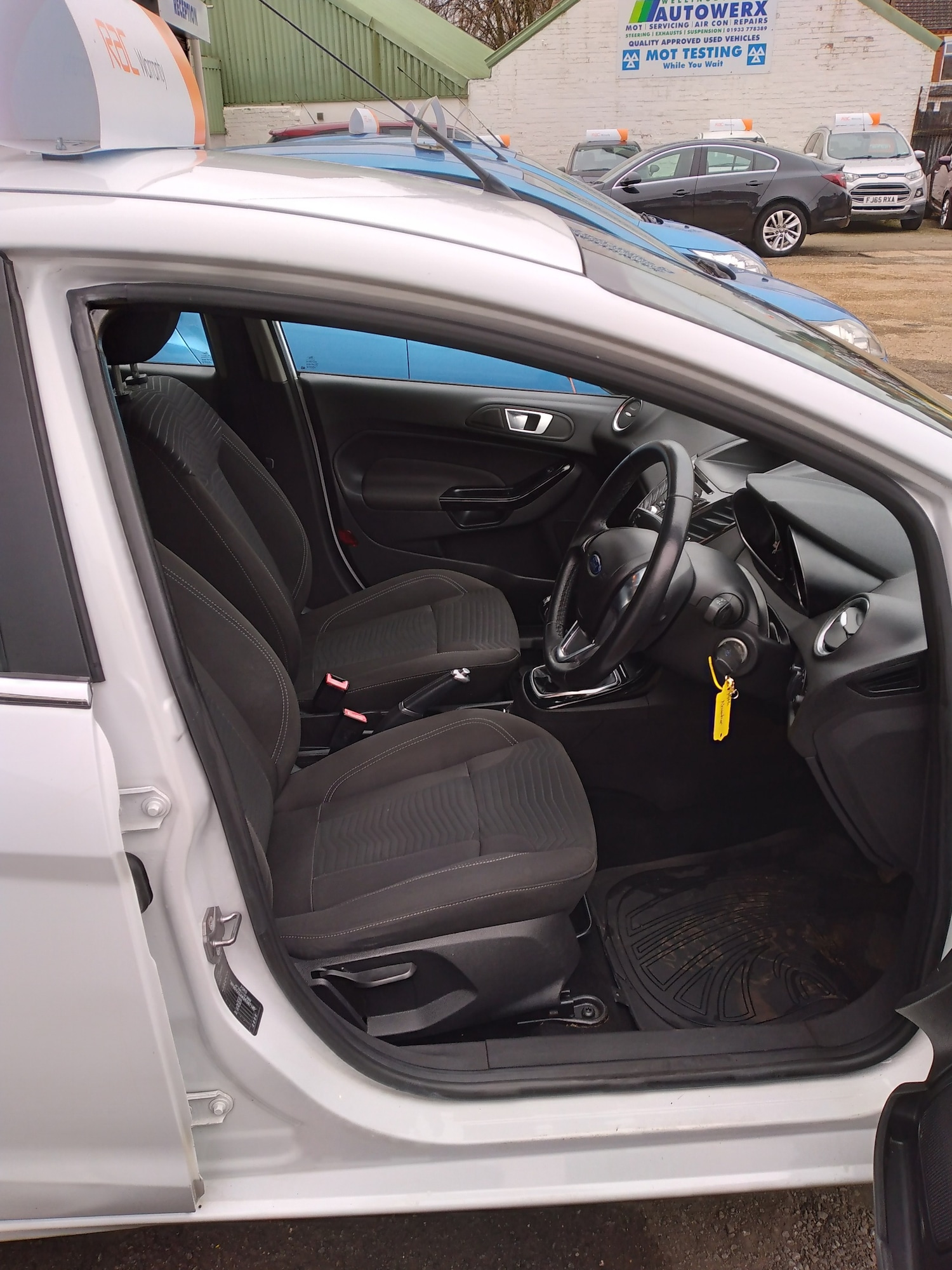 Used Ford Fiesta 2015 for sale - 77069121: Photo 14