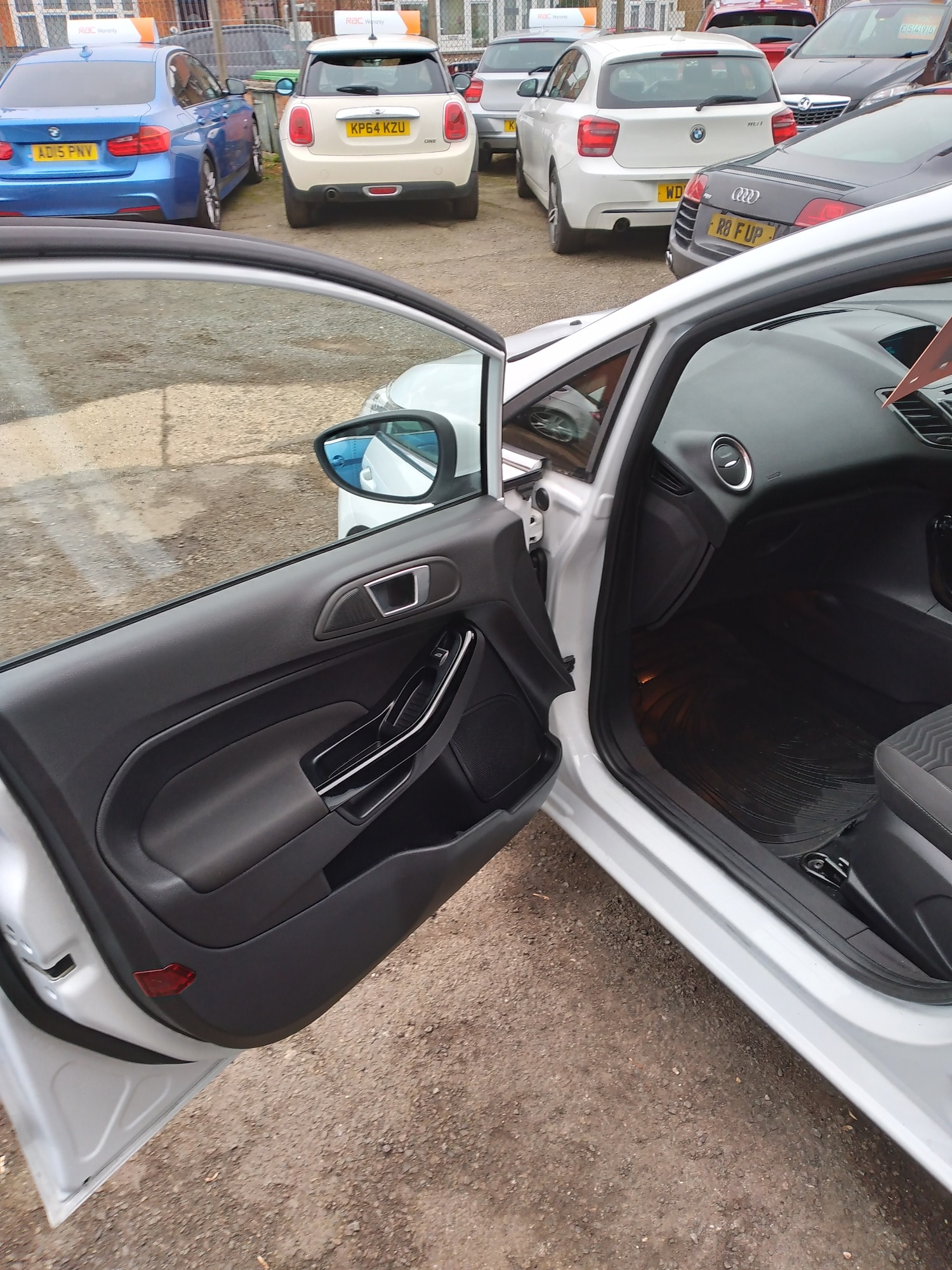 Used Ford Fiesta 2015 for sale - 77069121: Photo 19