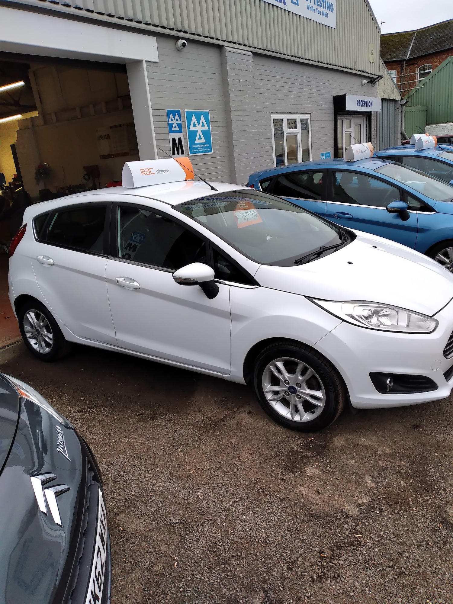Used Ford Fiesta 2015 for sale - 77069121: Photo 2