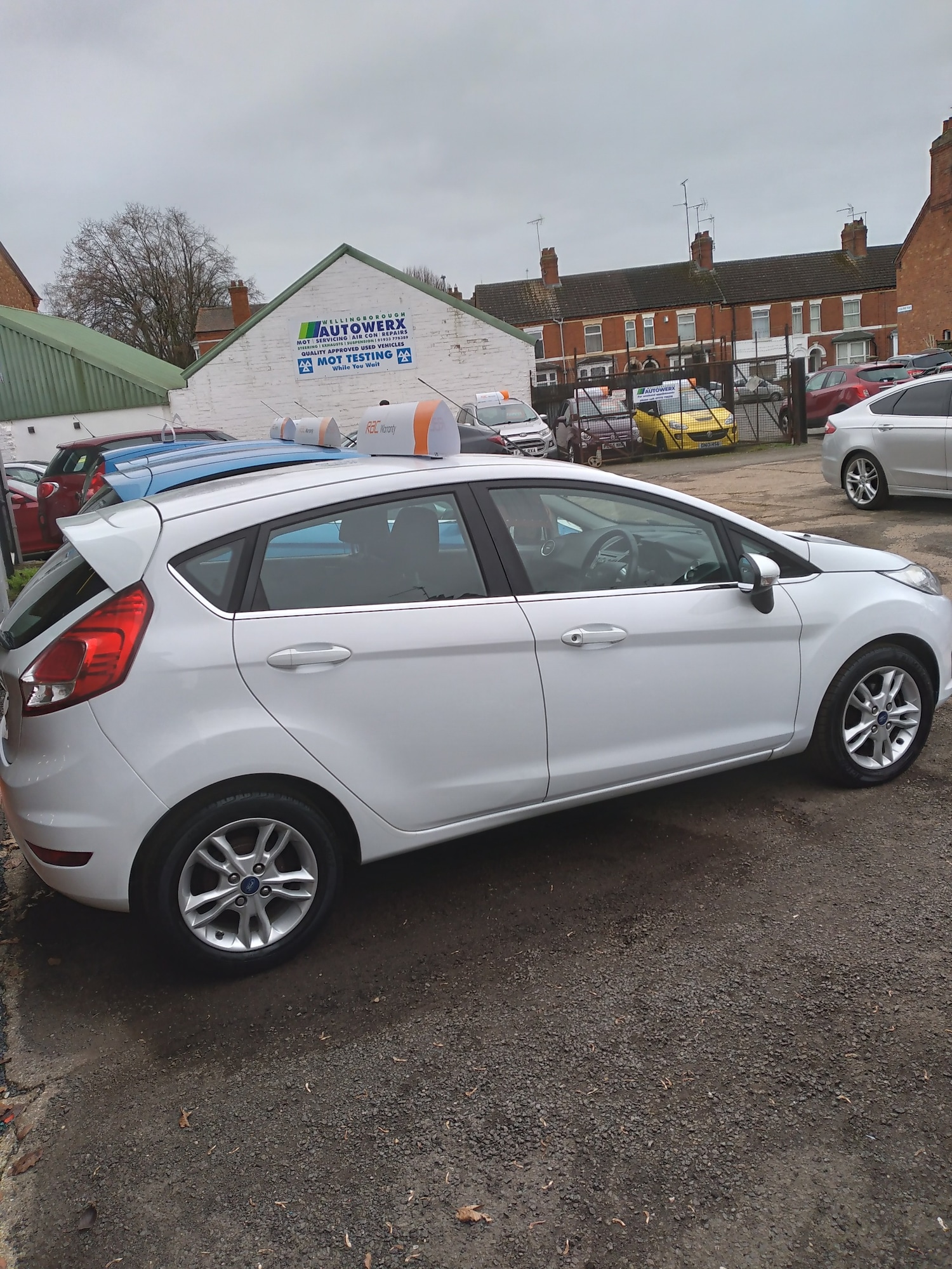 Used Ford Fiesta 2015 for sale - 77069121: Photo 3