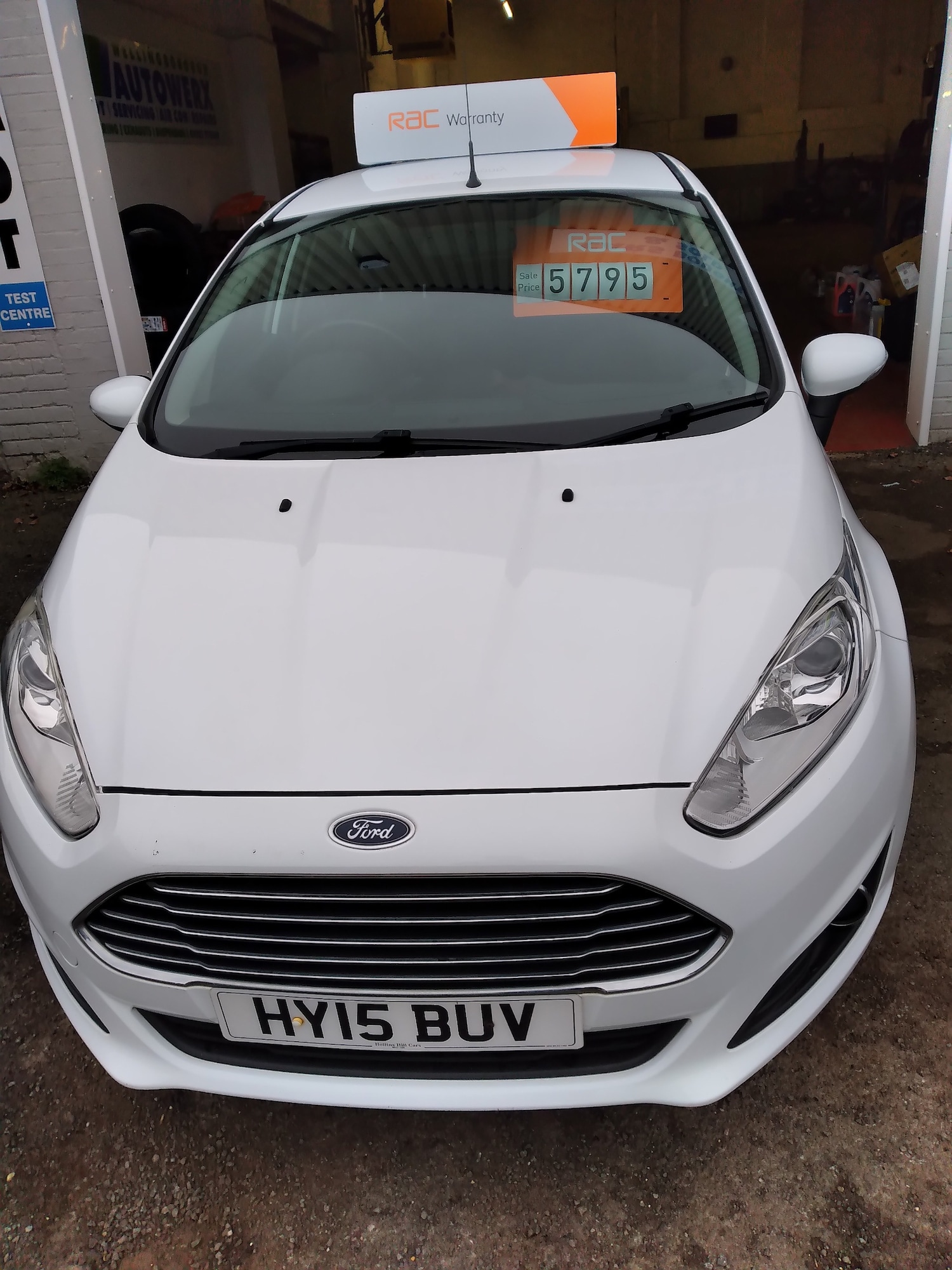 Used Ford Fiesta 2015 for sale - 77069121: Photo 9