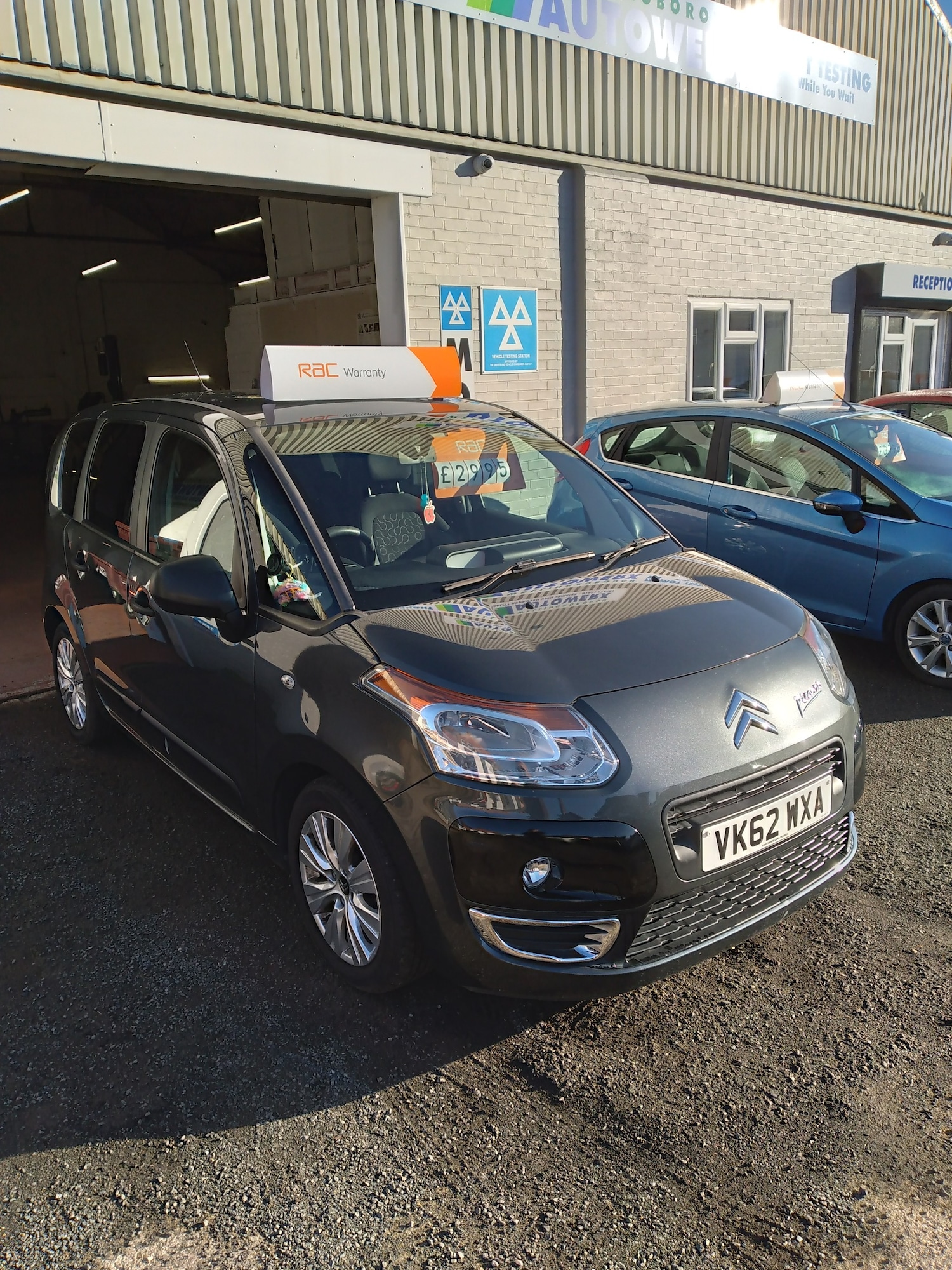 Used Citroen C3 Picasso 2012 for sale - 76792401: Photo 1