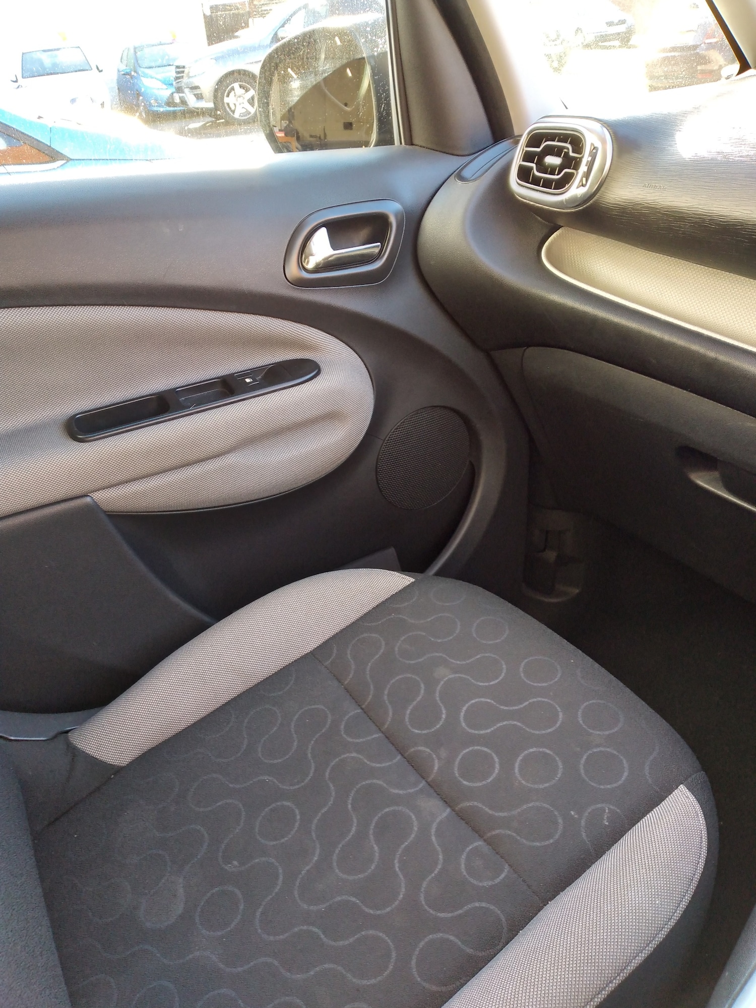 Used Citroen C3 Picasso 2012 for sale - 76792401: Photo 10