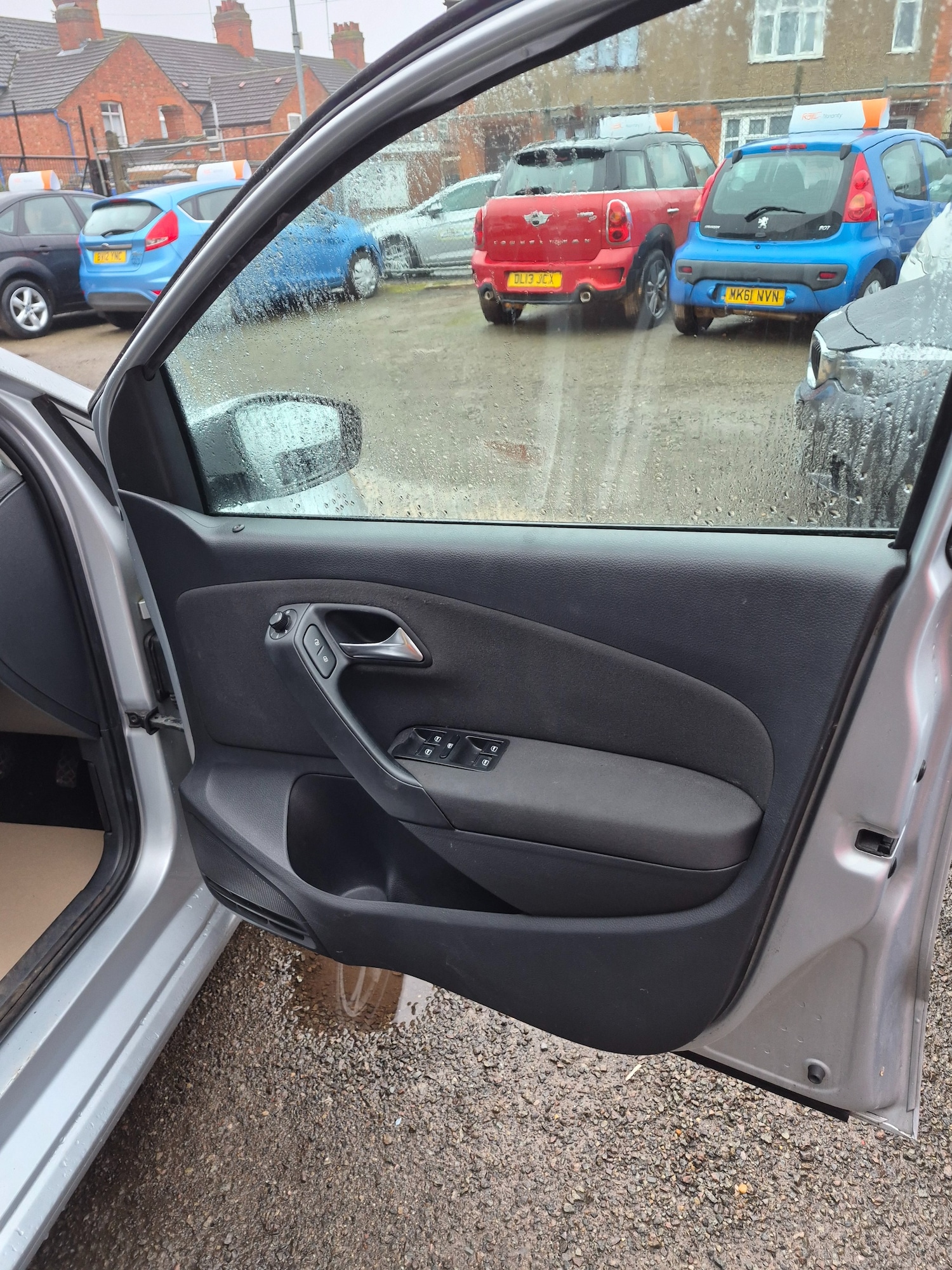 Used Volkswagen Polo 2011 for sale - 77636961: Photo 14