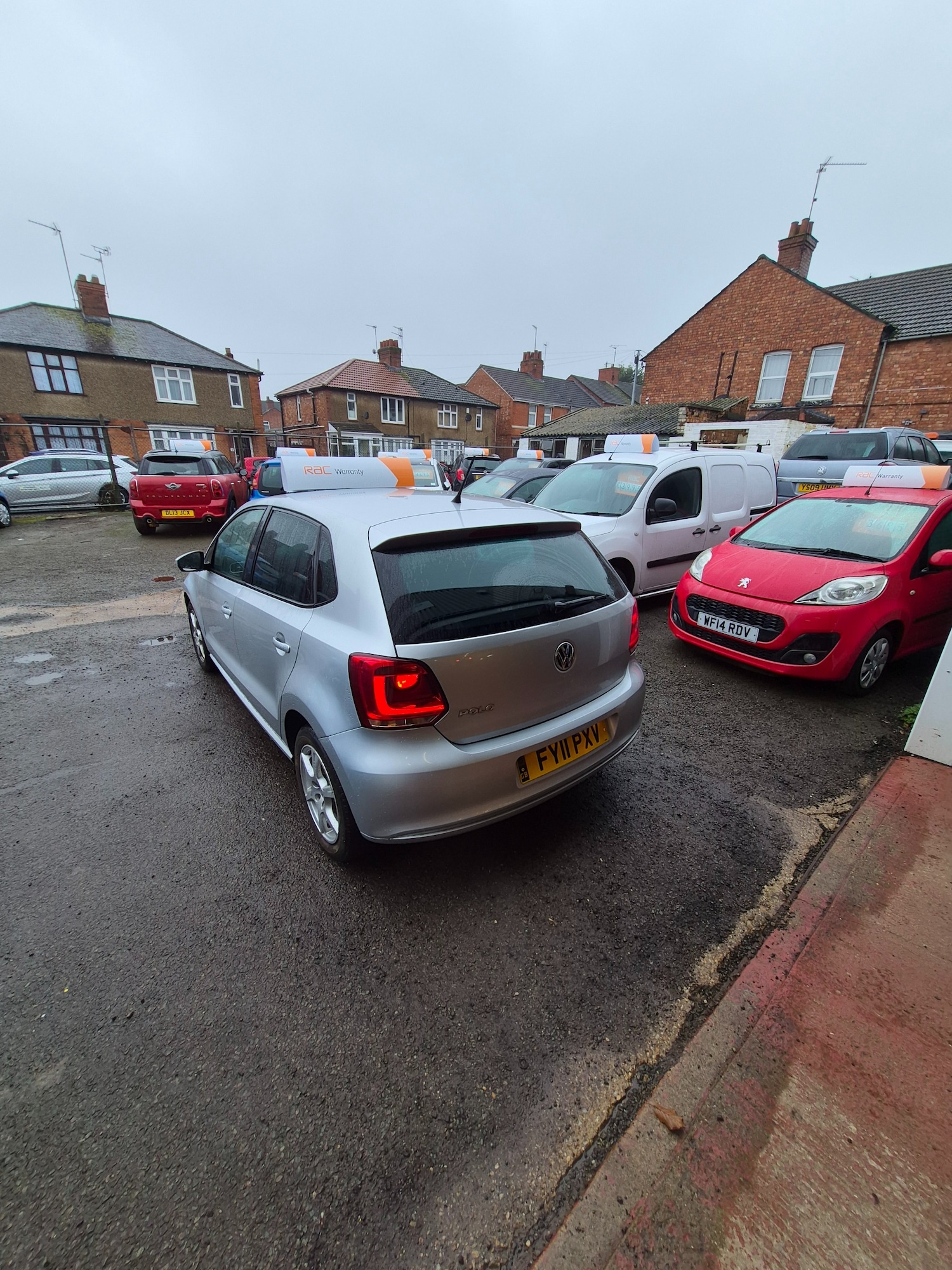 Used Volkswagen Polo 2011 for sale - 77636961: Photo 3