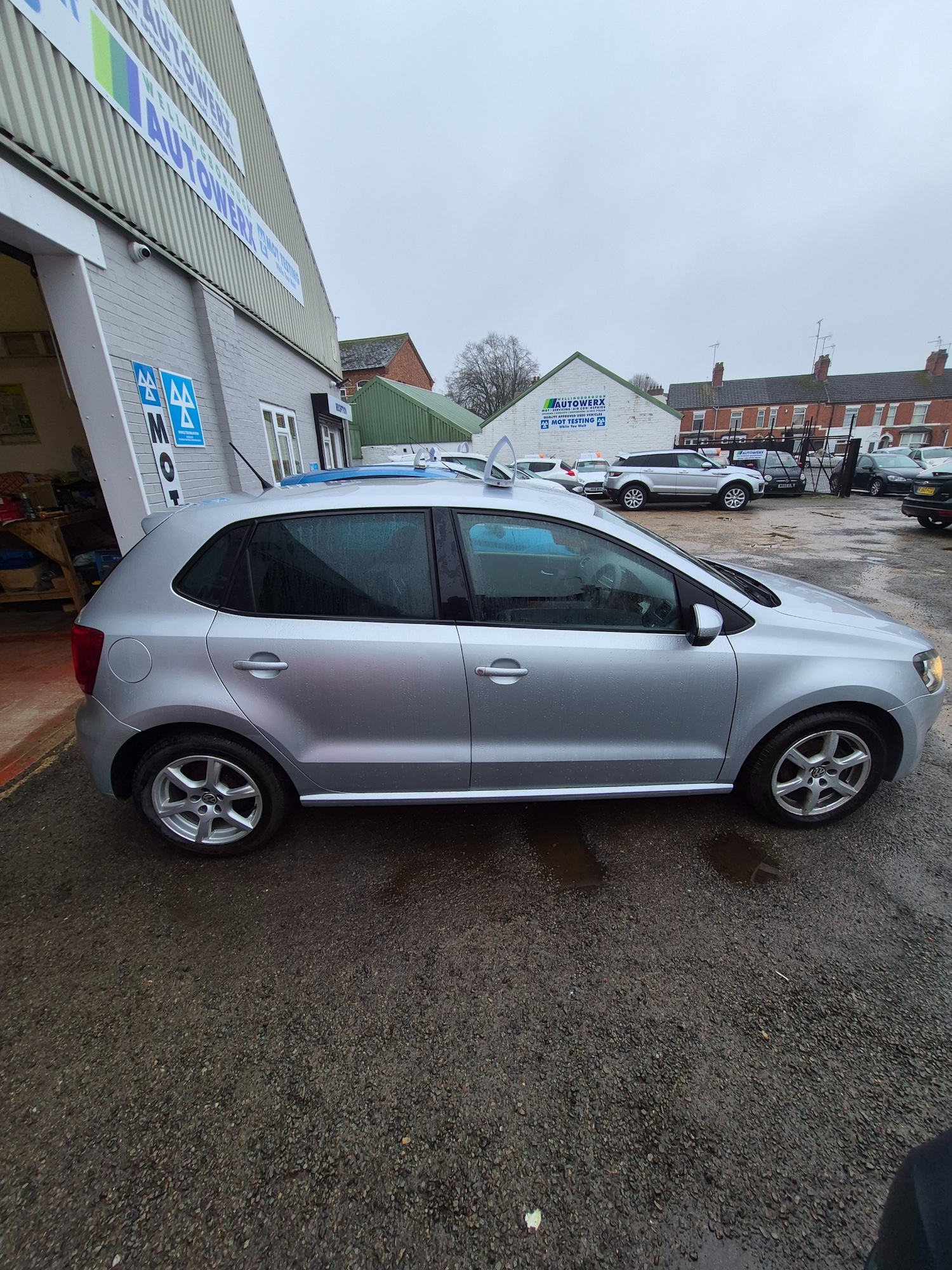 Used Volkswagen Polo 2011 for sale - 77636961: Photo 6